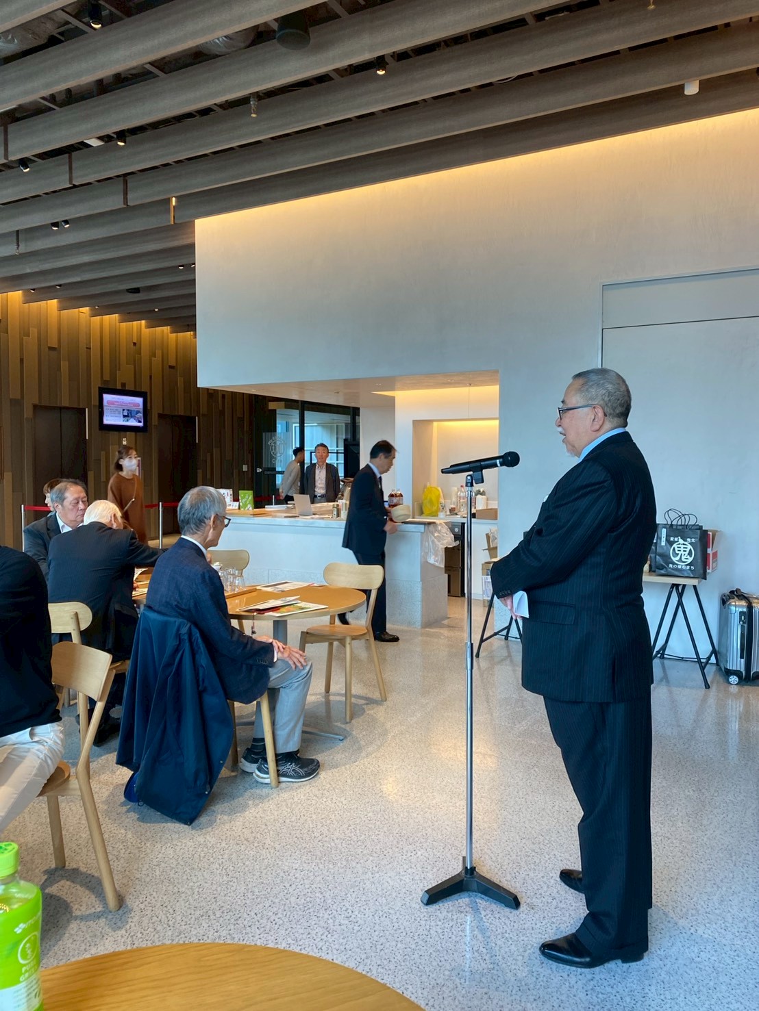 宇和島南同窓会開会　　役員紹介