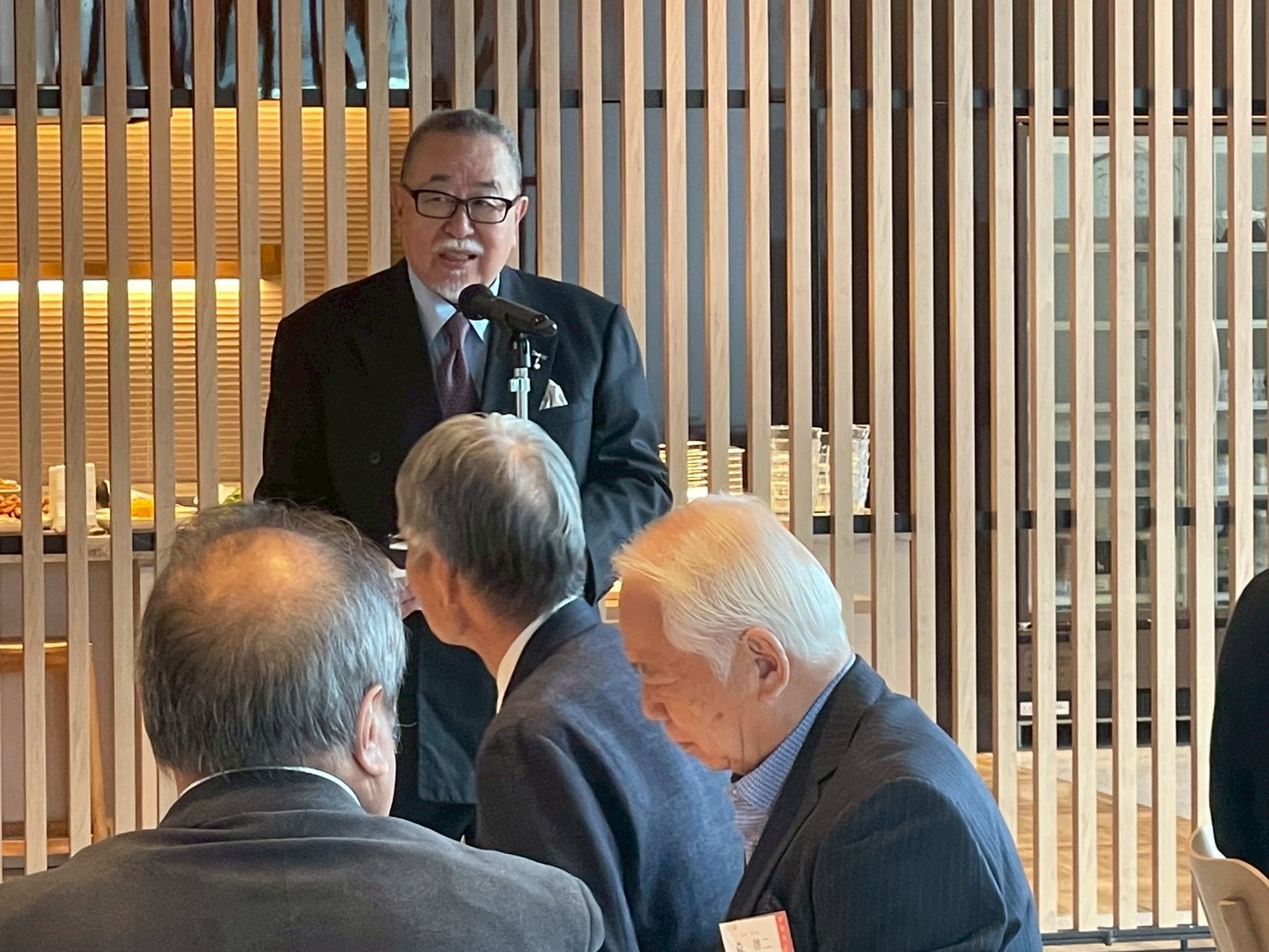 宇和島南同窓会開会　　役員紹介