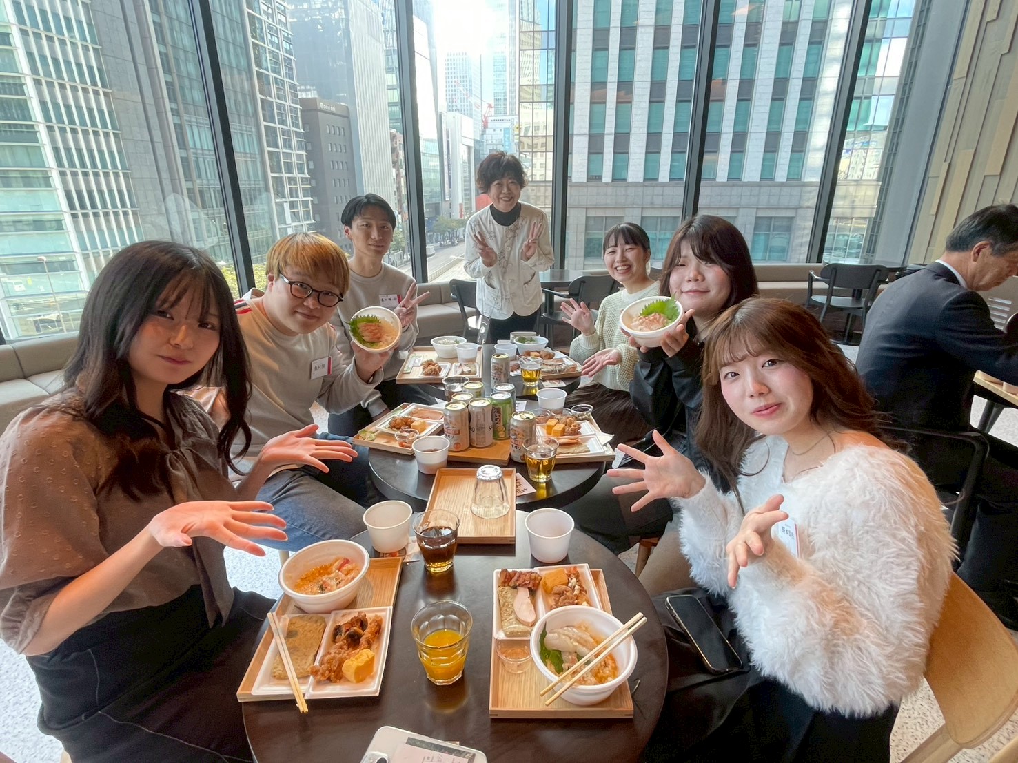 会場整理後の残席者記念写真